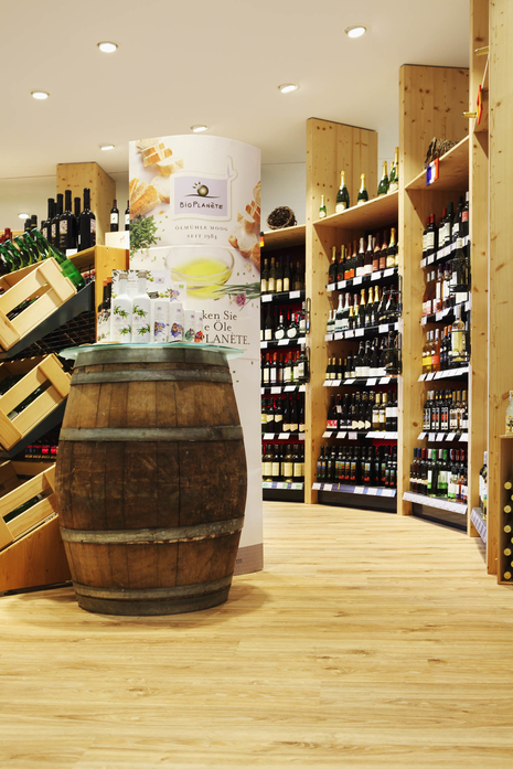 wineo Purline Bioboden Holzoptik Wein Regale Weinfass Bioladen 