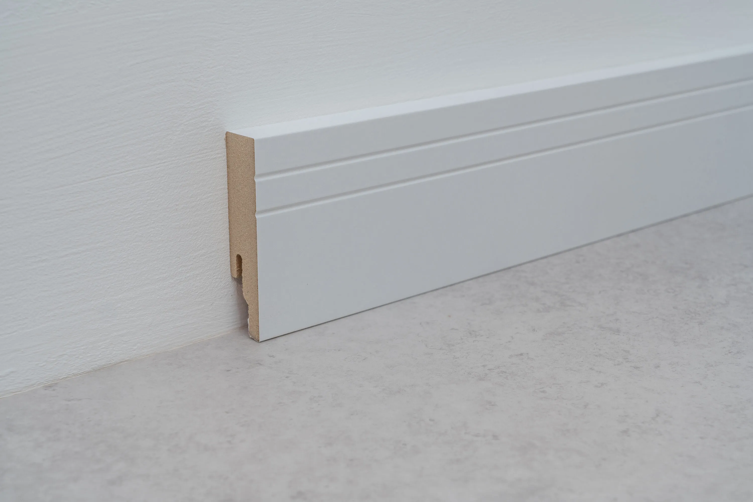 Accessories | Skirting board Design White 18 x 80 x 2380 mm | F01DS80